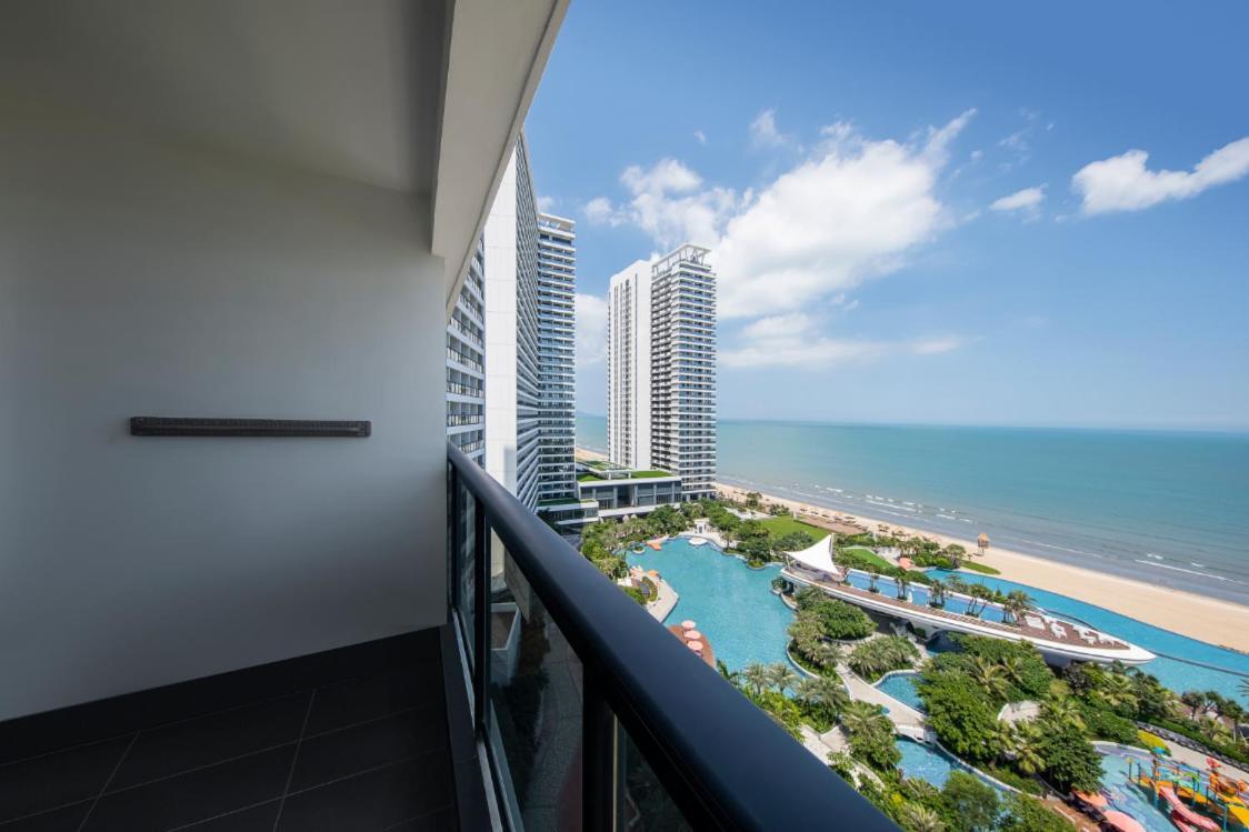 Dusit Thani Shuangyue Bay Resort Huizhou Huidong Exterior photo