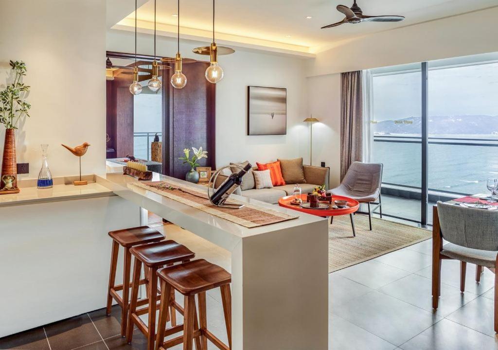 Dusit Thani Shuangyue Bay Resort Huizhou Huidong Exterior photo